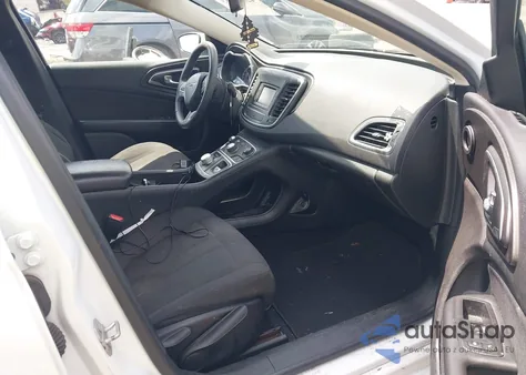 2015 Chrysler 200 Limited z USA, uszkodzony, nr VIN 1C3CCCAB6FN722823